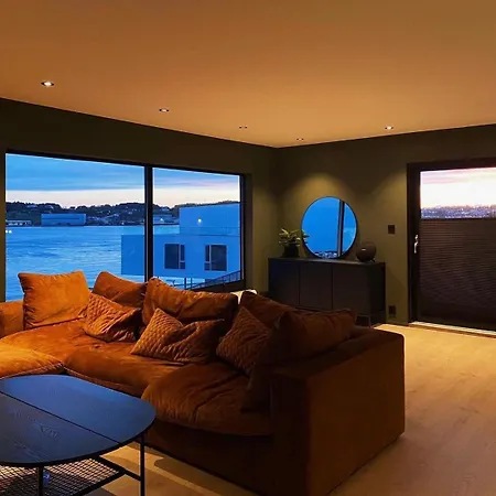 Seaside With Outdoor Jacuzzi * Haugesund
